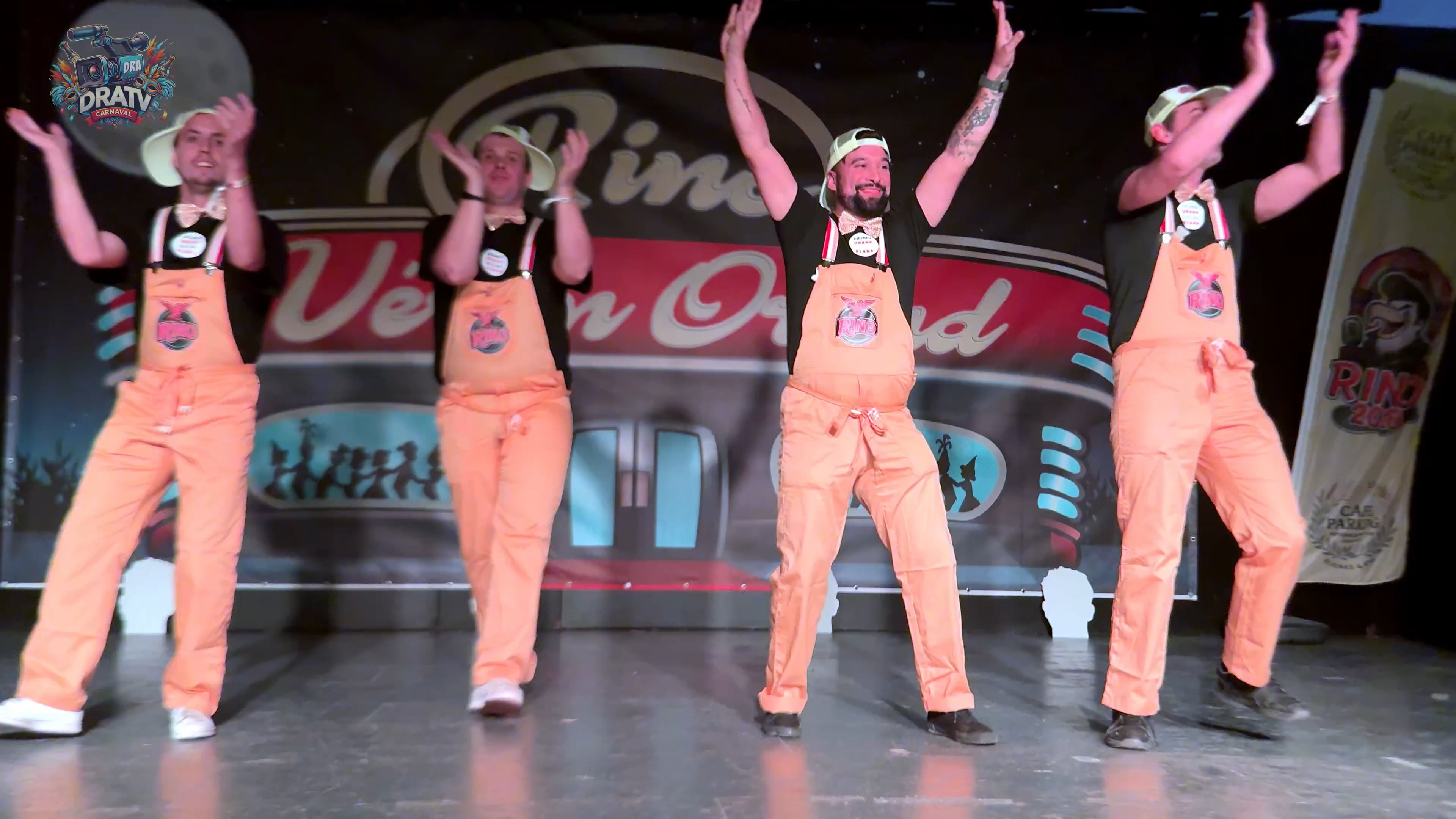 De Oeveraalboys - 'De Rino Ziede Oeveraal'